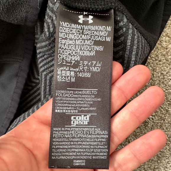 Under Armour Cold Gear Loose Fit 1/4 Zip Fleece Pullover - Picture 4 of 6